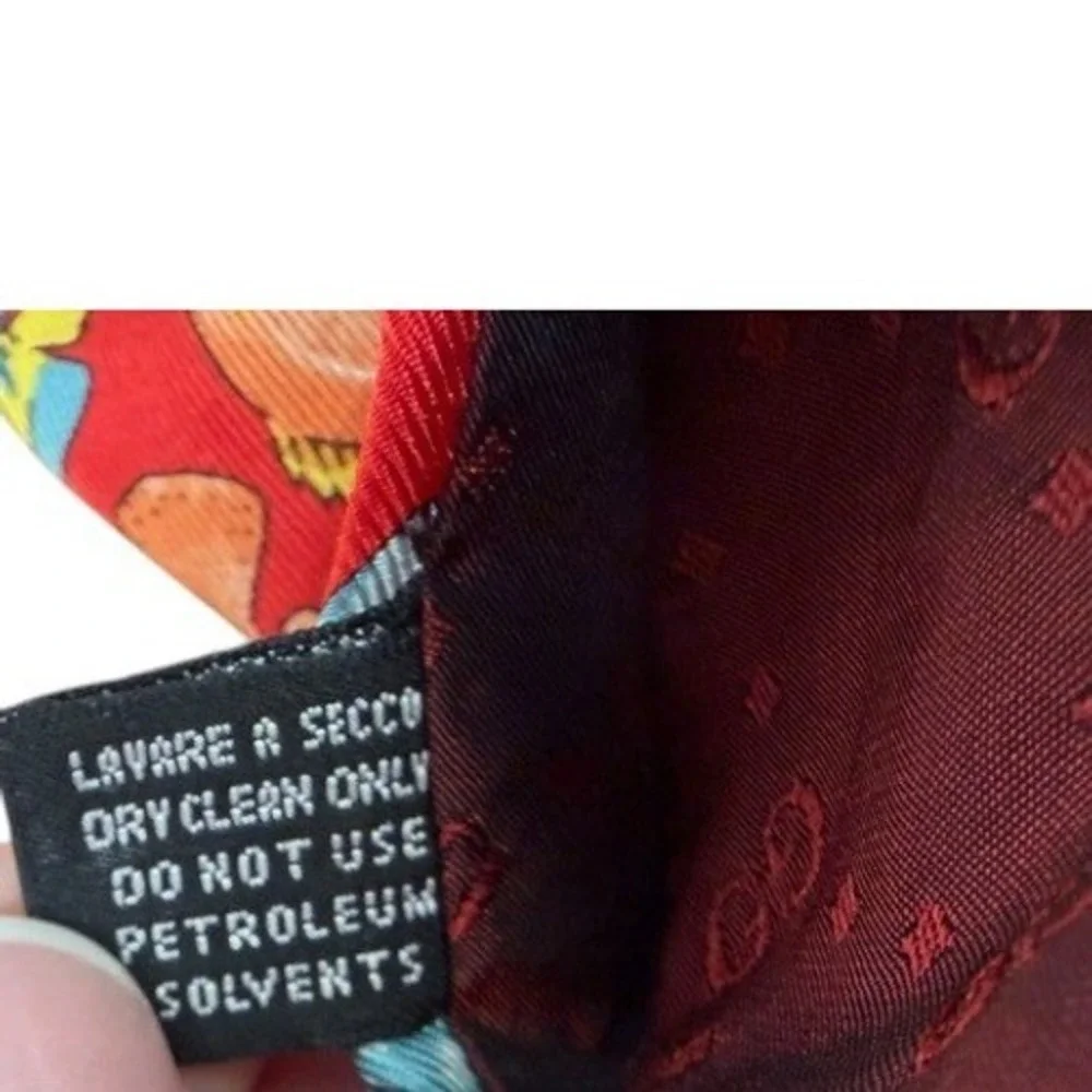 Gucci Mens Red Silk Tropical Fish Print Italian Designer Necktie Accessory‎ READ